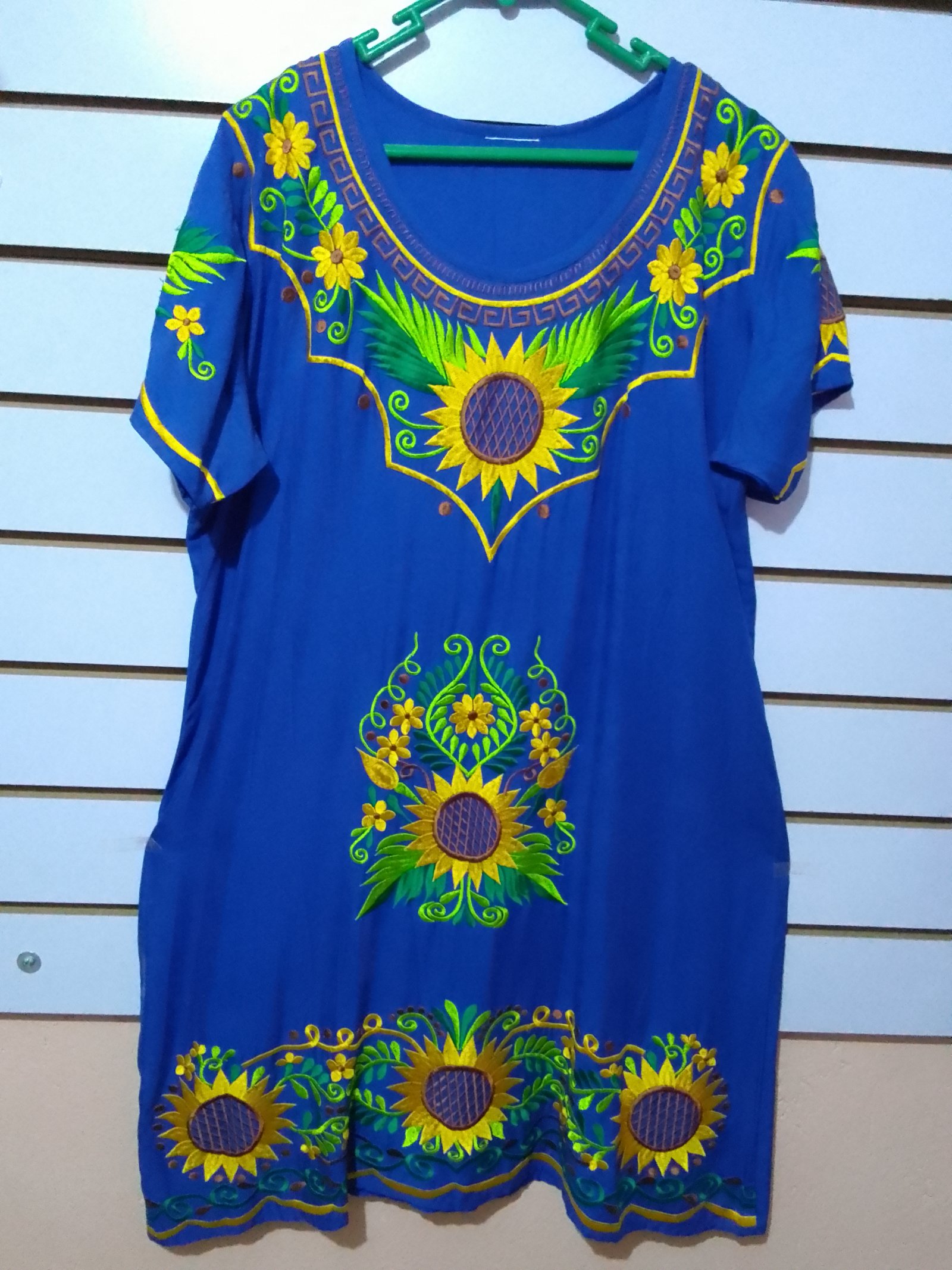 Vestido artesanal girasoles
