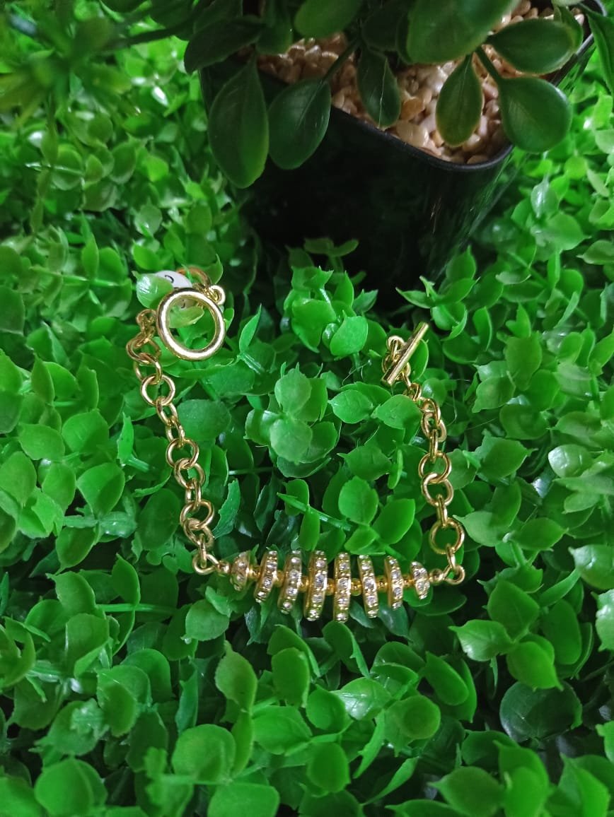 Pulcera con circonias