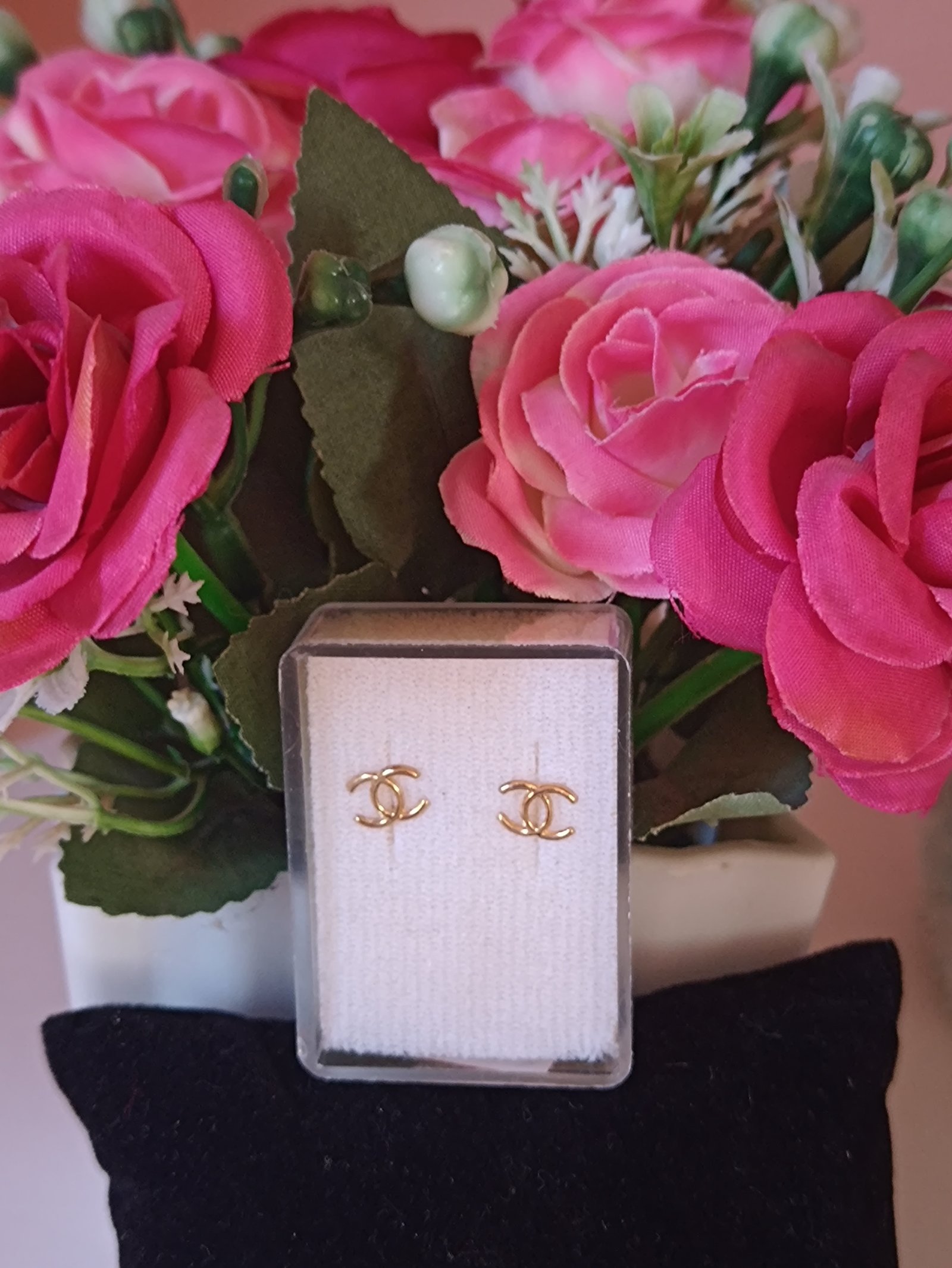 Broquel en oro de 10k