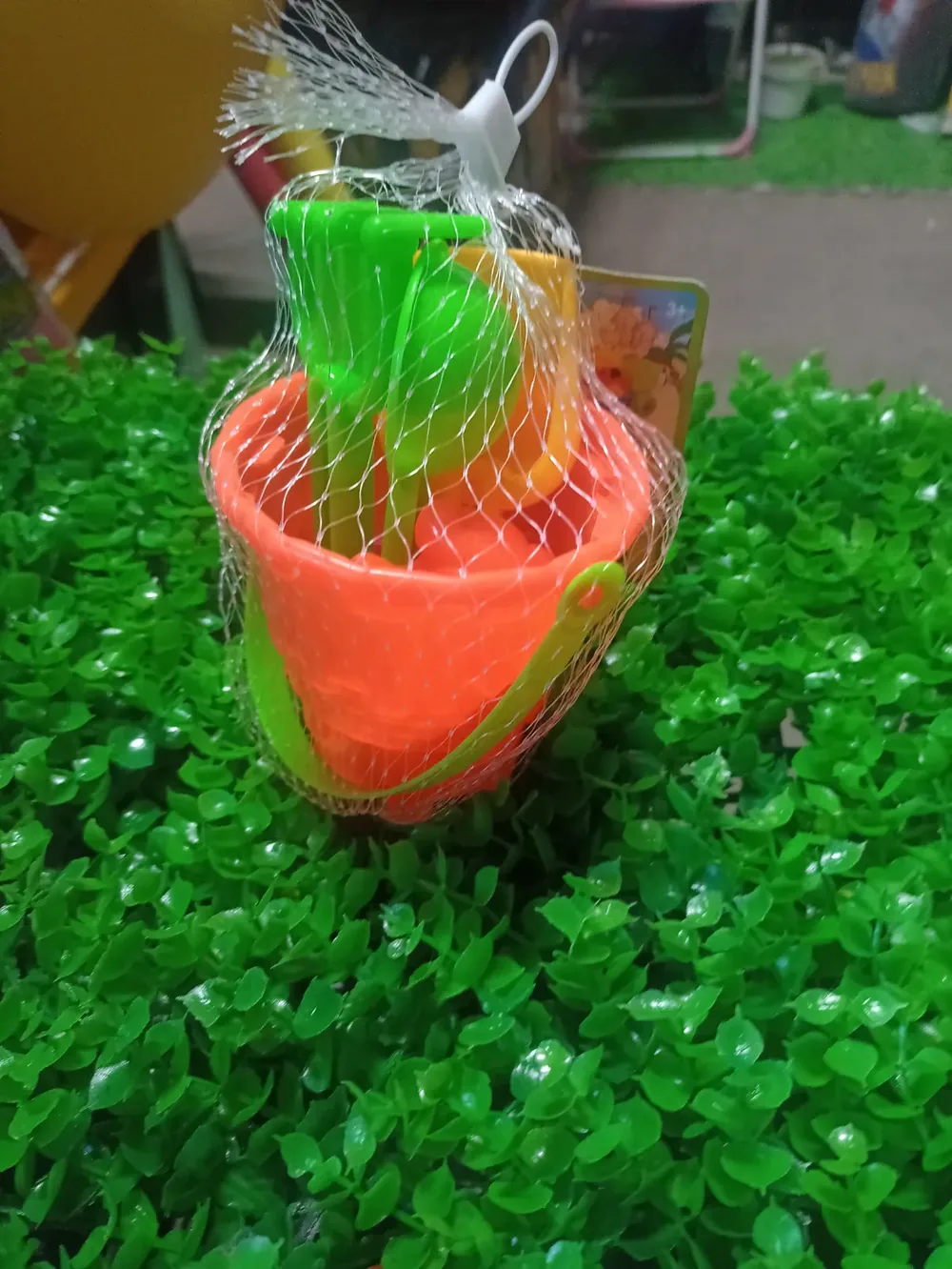 Valdecito con accesorios de playa