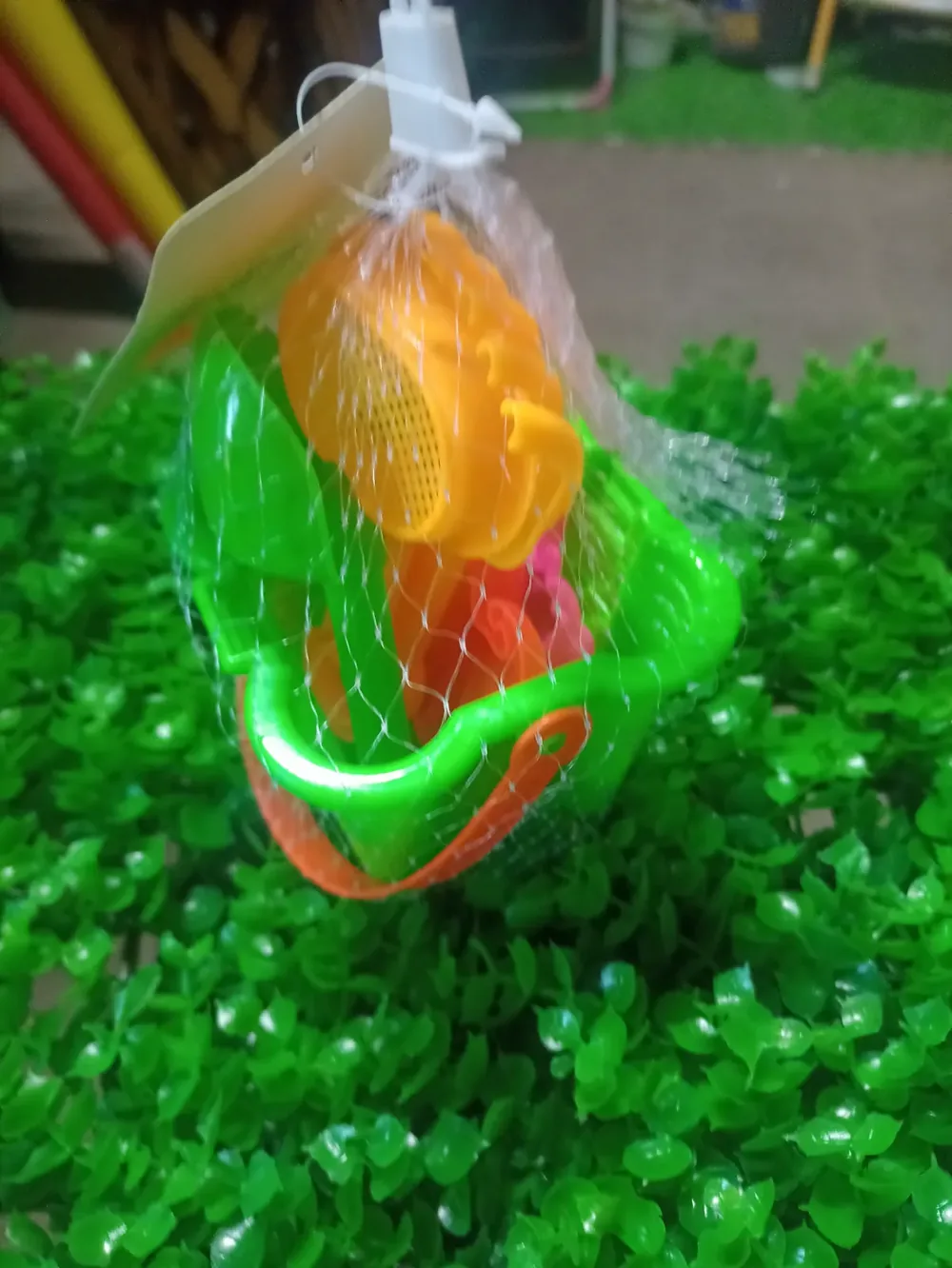 Valdecito con accesorios de playa