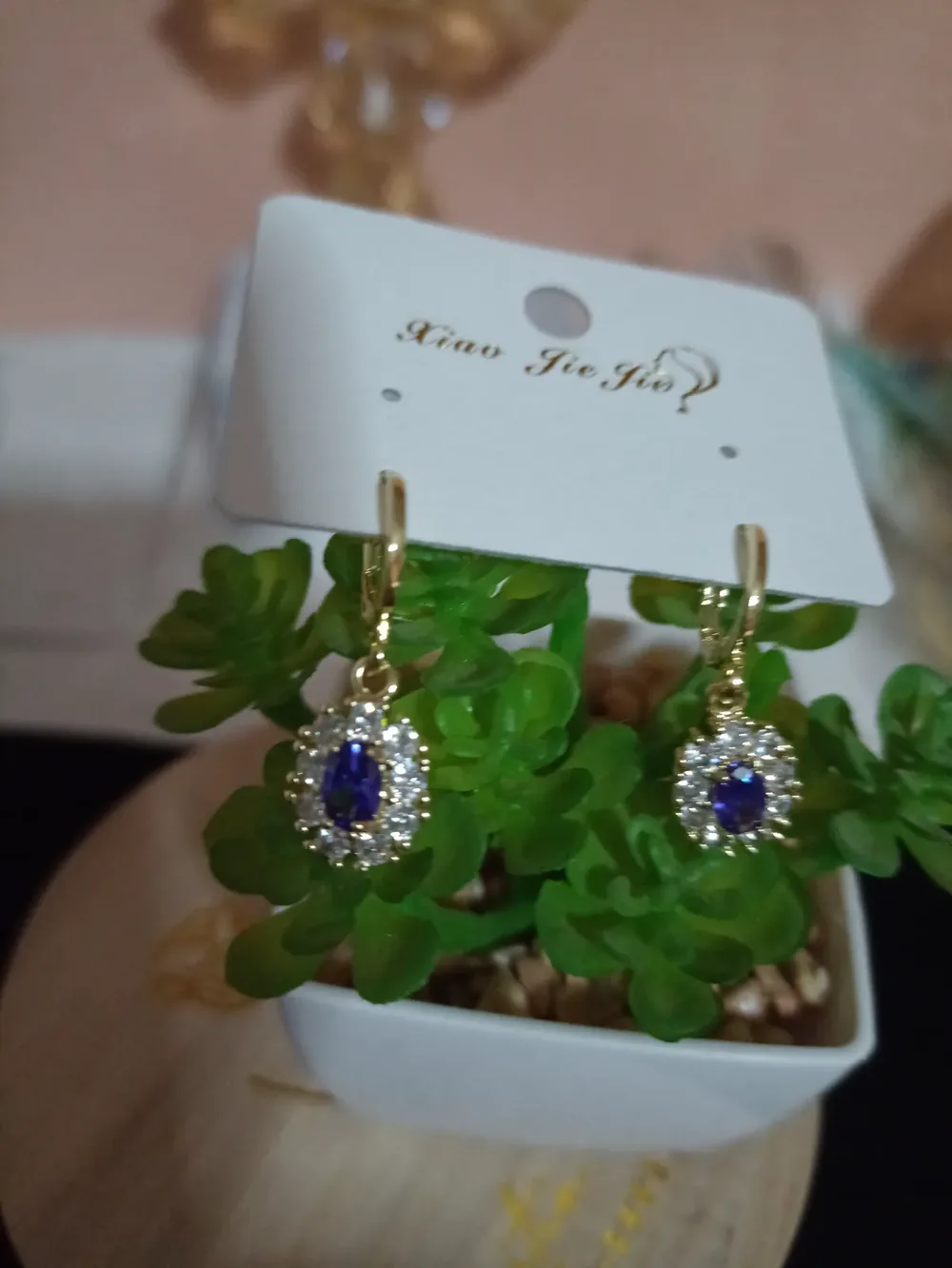 Huggies circonia morado