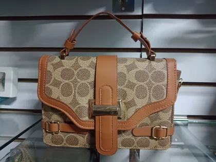 Bolso de dama